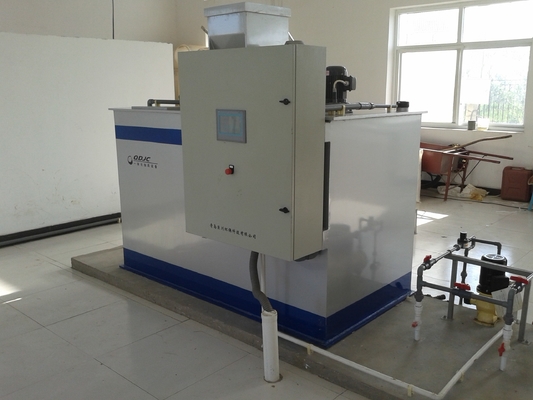 Automatisation des systèmes de dosage continu de liquides chimiques pour une productivité en polymères de 1000 L/heure