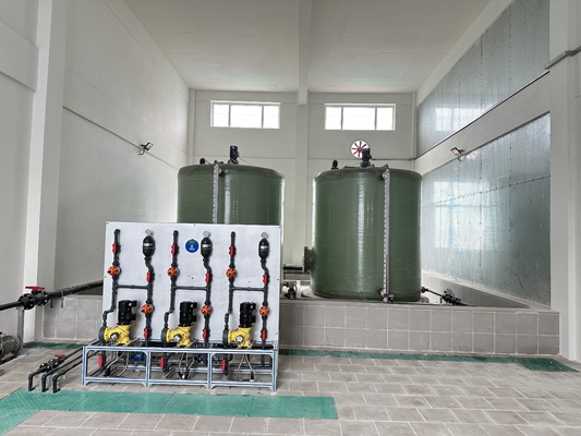 Machine de dosage chimique intégrée pour le traitement de l'eau rationalisée avec PAC KMnO4 Polymère